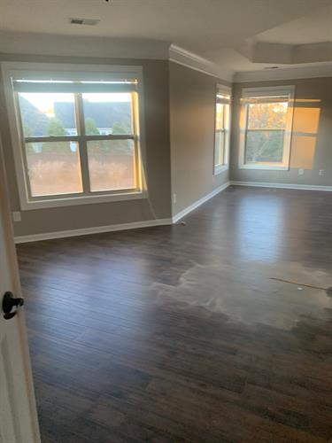 move out clean of hardwood floor before
