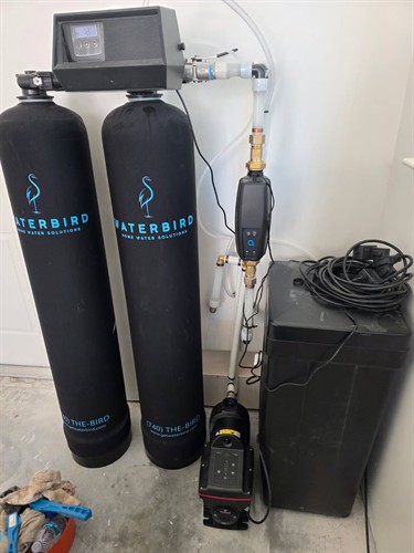 twin tank city softener with a leak secure vlave and a Scala 2 water booster pump to ensure strong pressure 