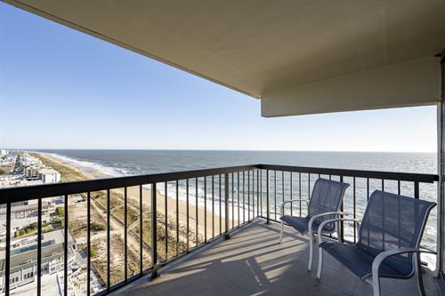 Sea Watch 1801, Sleeps 7, Pickleball courts, Indoor & Outdoor Pools, Movie Theatre