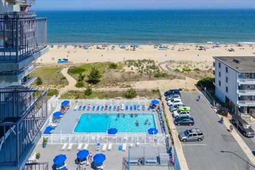 Sea Terrace on 88th St., Sleeps 8, Outdoor Pool