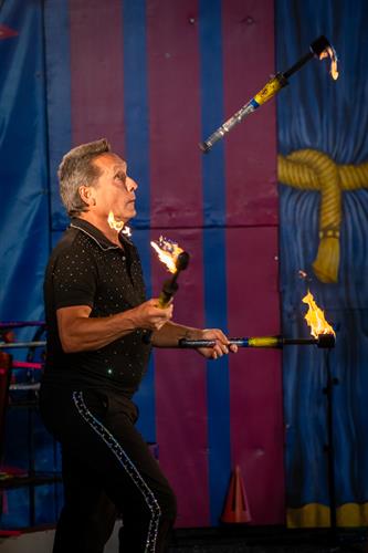 FREE Circus at 30th Street 