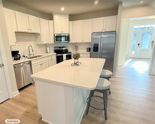 Gallery Image 12103_Landing_-_Kitchen_2.png