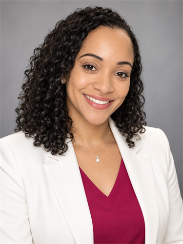 Founder of ShesEmpowered, Dr. Sophia Miranda 