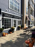 Gallery Image 78172590910__0702A830-FFD1-46C0-840E-C99D0EC0BE3F.jpeg