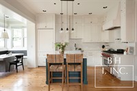 Gallery Image BHI-Inc_CrispClassic_Kitchen2..jpg