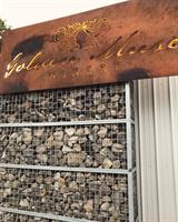 Gallery Image Golden_Muse_sign.JPG