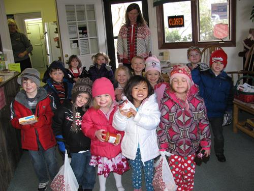 Gallery Image mtn_top_pre_schoolers_09.jpg