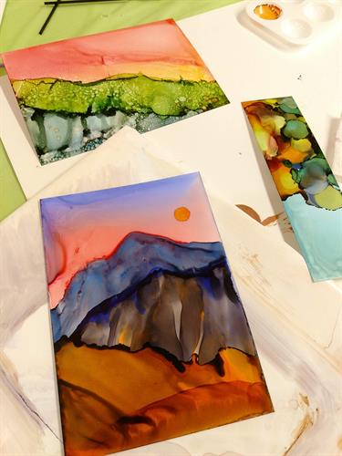 Alcohol Inks are a newer art medium that produce beautiful, vibrant results and at Inspired we guide you through the techniques you will need to create a beautiful landscape painting!