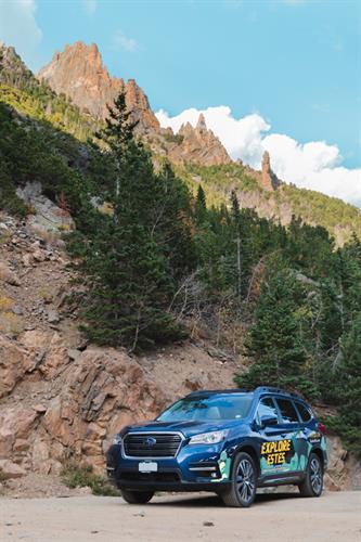 Gallery Image Summer-Rocky-Mountain-National-Park-Tour-Explore-Estes-Park-Tour-Blubaru.jpg