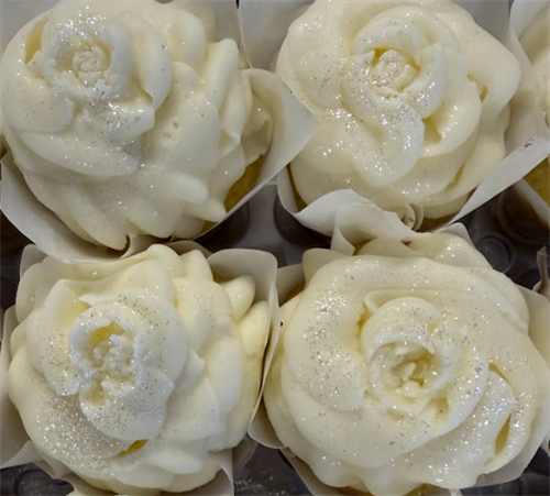 Gallery Image cupcakes.png