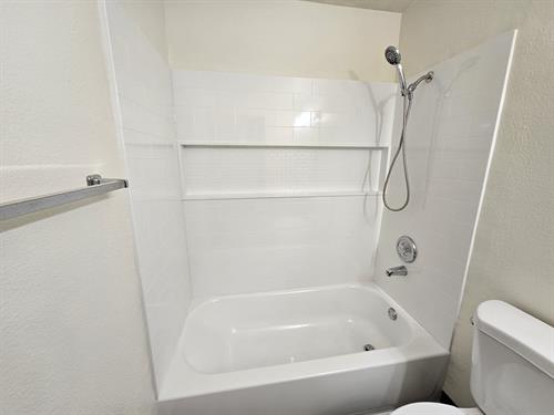 New bathtub / shower