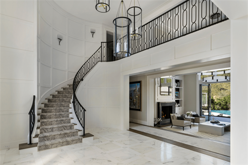 Gallery Image Staircase_Blackhawk.png
