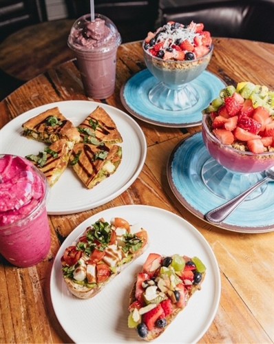 Gallery Image GandB_food.jpg