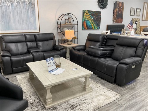 Gallery Image leather_reclining_couch.jpg