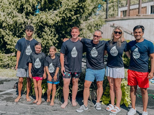 Gallery Image IMG_0360.jpg