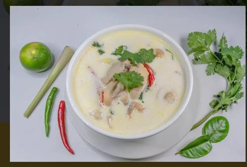 Tom Kha Soup with coconut milk and tamarind sauce and your choice of meat and/or veggies 