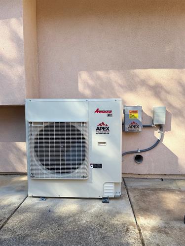 Gallery Image IMG_0565.jpeg