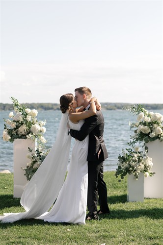 Gallery Image AGP_Ceremony-121.jpg