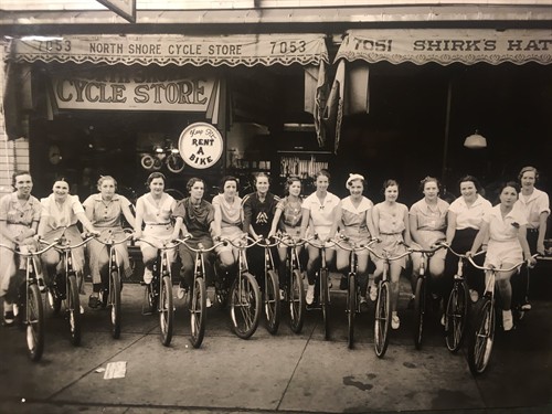 Gallery Image 1933_Women_Cyclists.jpg