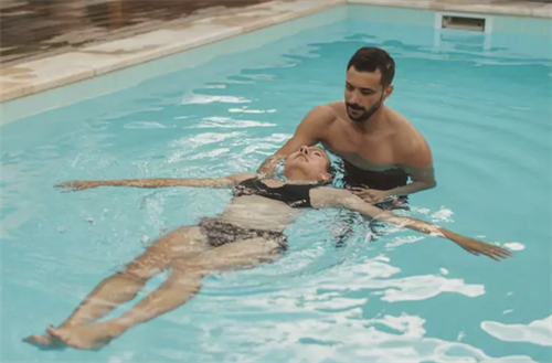 Private swimming classes