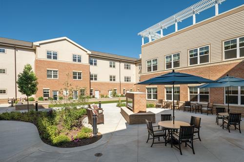 Assisted Living Courtyard 
