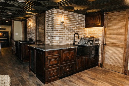 Gallery Image Serving_area_and_sink.jpg