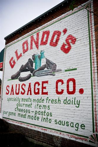 Glondo's Sausage Co. Mural (post restoration)