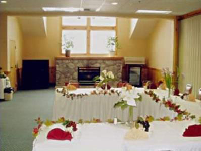 Gallery Image Banquet-Room.jpg