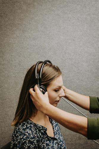We provide comprehensive hearing exams for both pediatrics and adults. We are also specialized to evaluate tinnitus and tinnitus management.