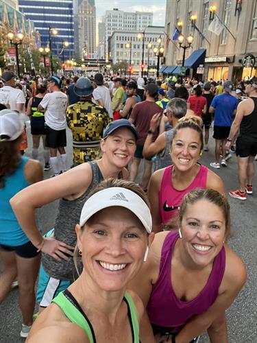 LC Wellness : Mother Runners at the Lakefront Marathon 2023