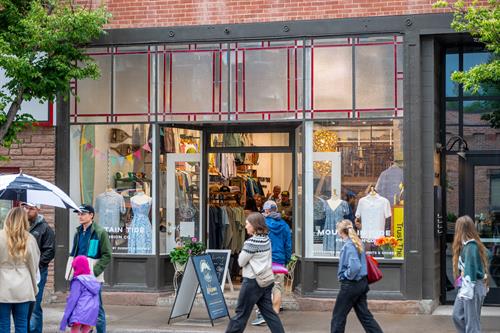 Gallery Image Street_DW13491.jpg