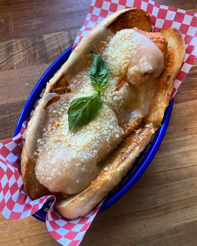 Gallery Image C18D986A-0DE4-4CF1-B8BC-318AB9F86217.jpg