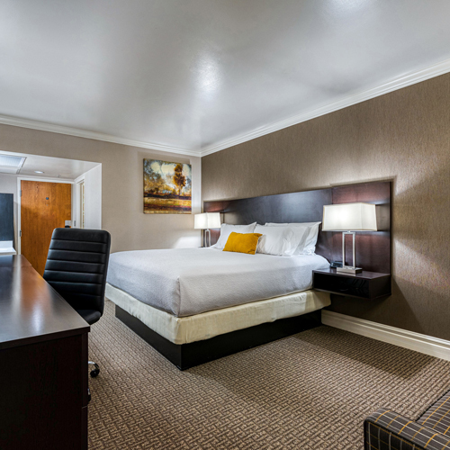 Gallery Image University-Inn-2.jpg