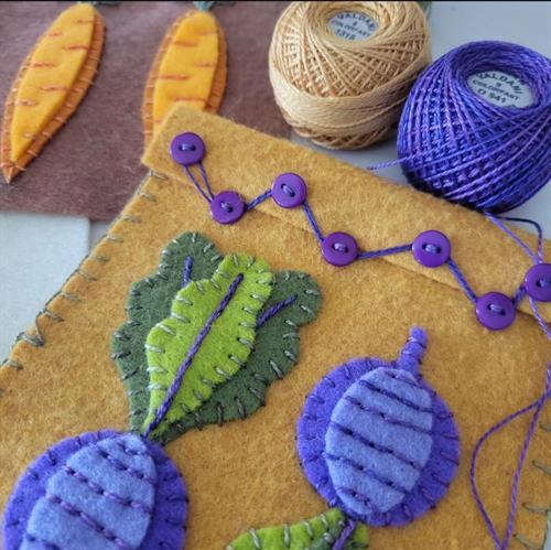 Hand applique and embroidery patterns, kits, fabrics, and notions. Hand applique and embroidery patterns, kits, fabrics, and notions.