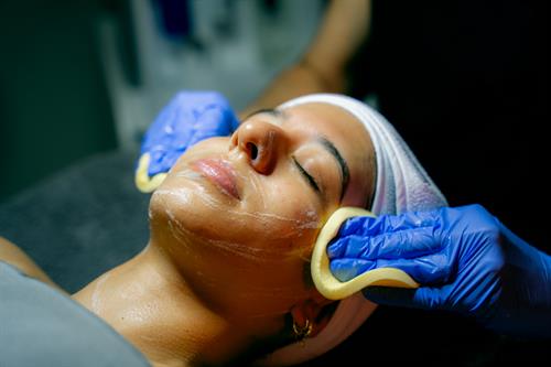 Diamond Glow Facial 