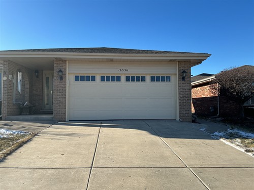 Gallery Image Calleros_12-19-25_Almond_Glass_Top.jpeg