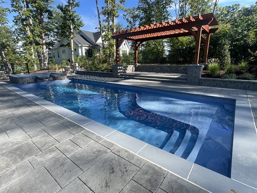 Gallery Image Vu_pool_26.jpeg