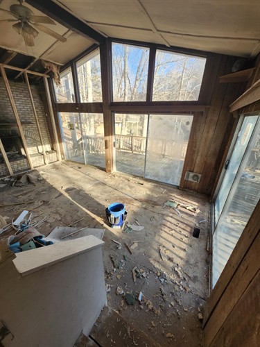 Gallery Image IMG_2715.jpeg