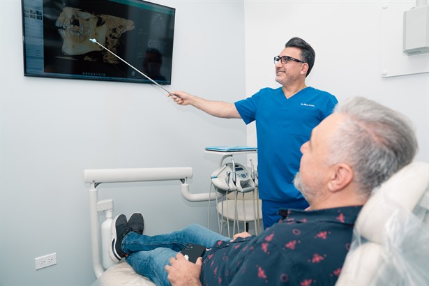 Modern dental office in Arlington Heights delivering advanced general dentistry, teeth whitening, and smile makeover treatments.