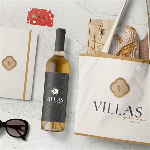 Gallery Image top-view-clear-glass-white-wine-bottle-with-wooden-wine-box-on-marble-surface-mockup-template-666b86141d8b5fb4c3f80ea1-at2x.png