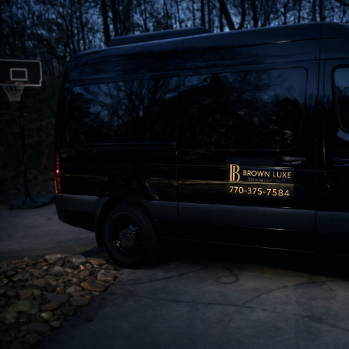 Brown Luxe Transportation – Reliable luxury transportation serving South Metro Atlanta.