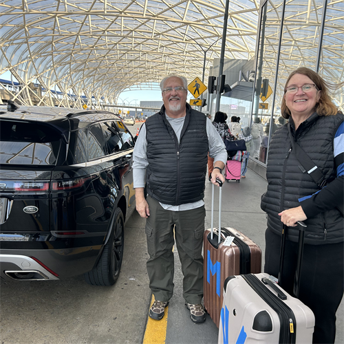 Airport pickup service providing comfortable, reliable transportation for travelers arriving in South Metro Atlanta.