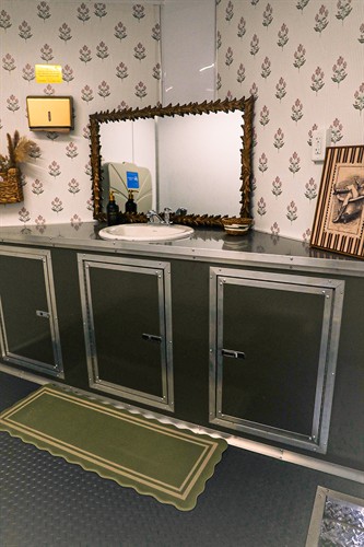 Woman’s bathroom 