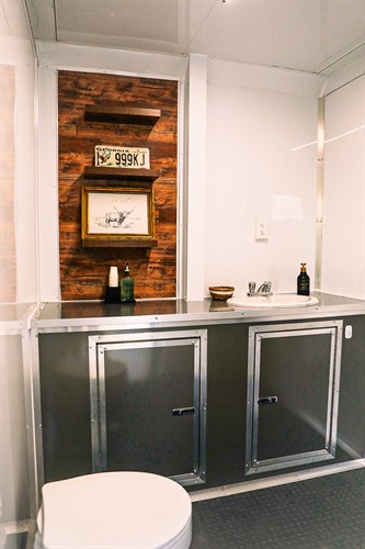 Men’s bathroom 