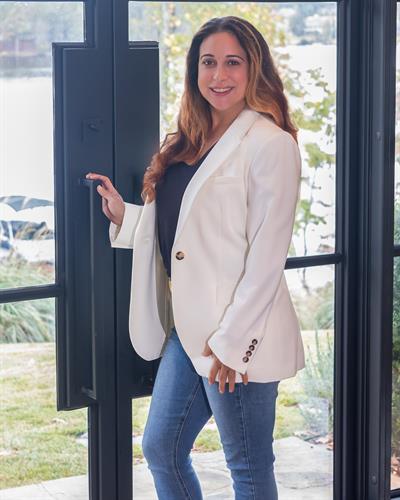 Gallery Image 387A1652-Edit-Edit-2.jpg