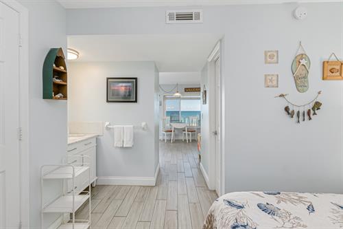 1 bedroom Suties with Kitchenettes 1 bedroom Suties with Kitchenettes