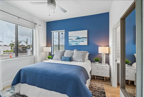 ?? Room to Rest & Relax! ????  Our spacious primary bedrooms are filled with beautiful natural light, creating a bright and welcoming space you’ll love coming home to.  Even better—each of our bedrooms can comfortably fit a king-size bed, giving you plenty of room to create the bedroom of your dreams. ????