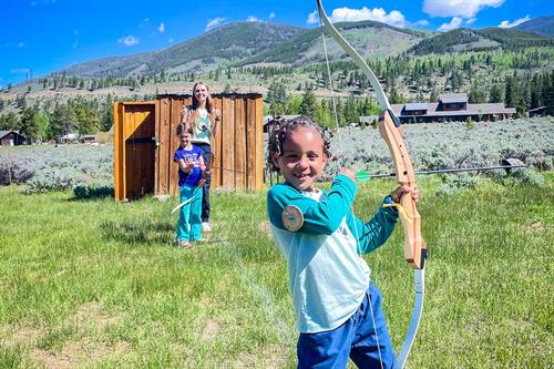 Gallery Image day-camp_2024_archery-girl.jpg