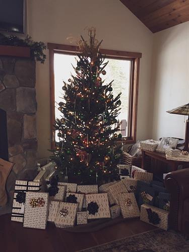 Let's decorate! Christmas, Birthdays, Themed Holidays or any Special Occasion Let's decorate! Christmas, Birthdays, Themed Holidays or any Special Occasion