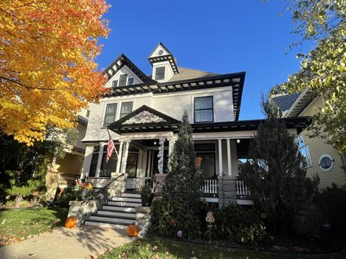Historical Home Repaint in Summit Hill Neighborhood